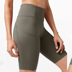 Lululemon Fast and Free Short 10” Grey Sage
